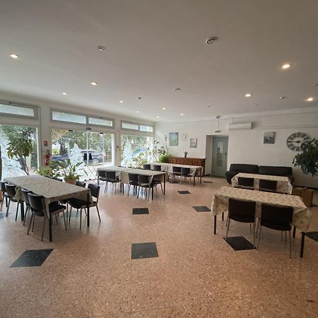 Hotel Le Floreal Le Soler Esterno foto