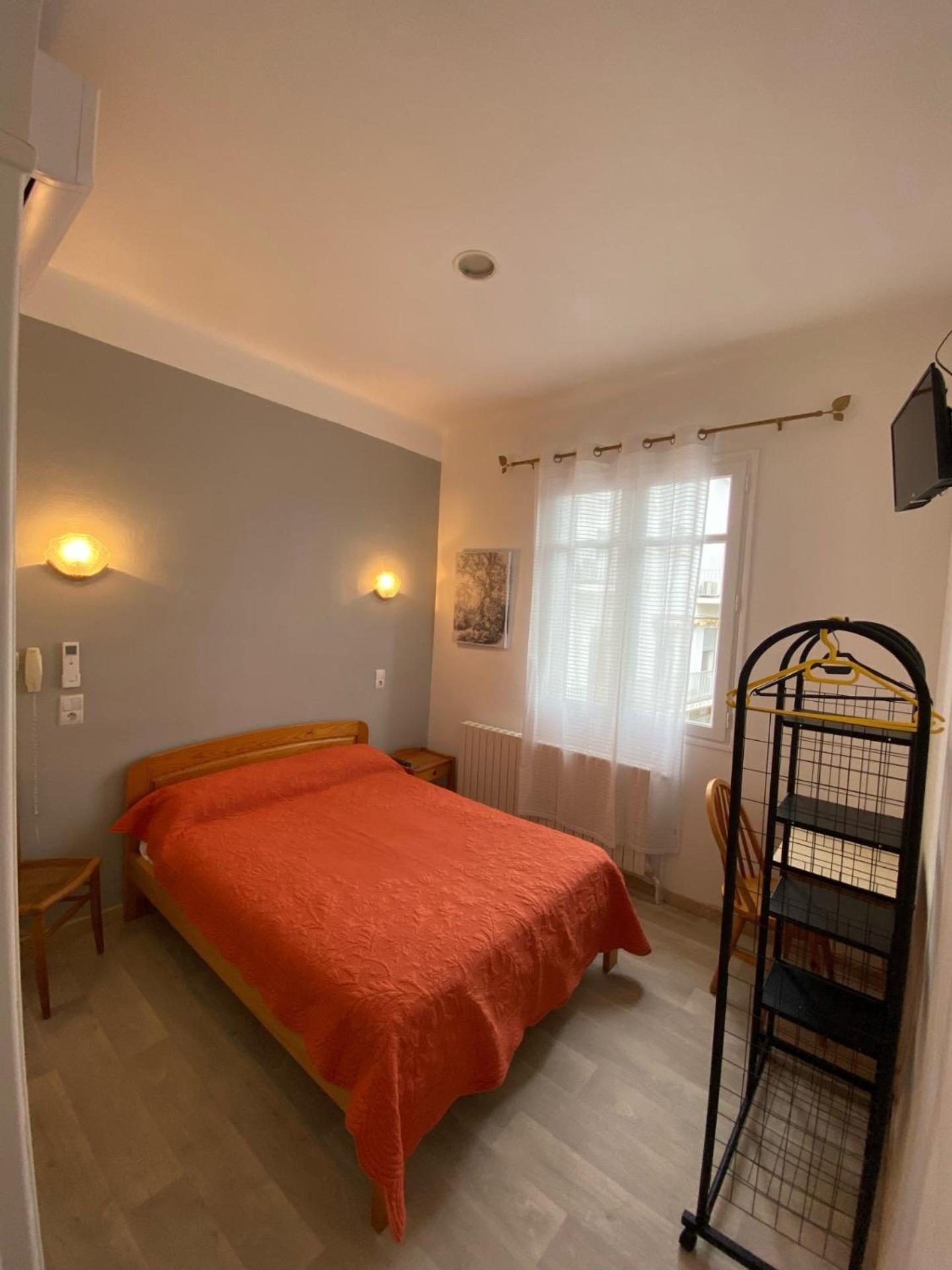 Hotel Le Floreal Le Soler Esterno foto