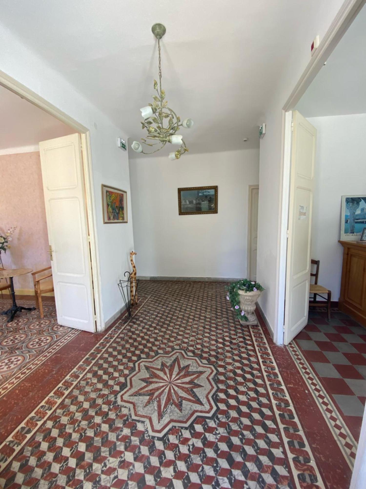 Hotel Le Floreal Le Soler Esterno foto